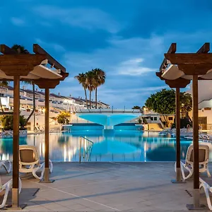 Apartment Blue Waters With Heated Pool, Costa Del Silencio
